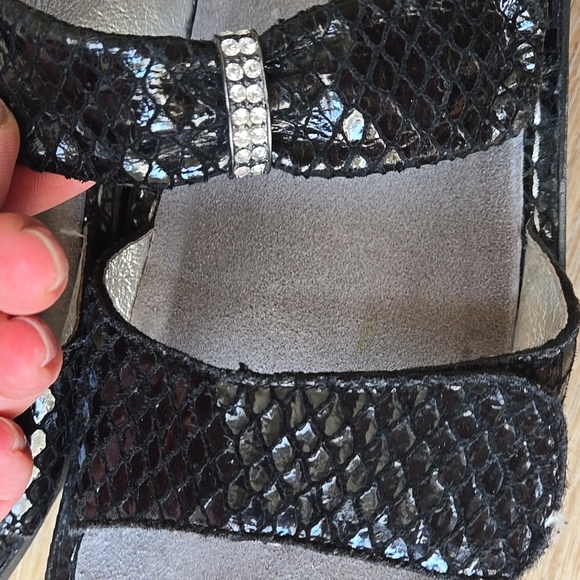 Alegria Karmen Black Snakeskin Slip On Sandals Size 38/ US8 - Picture 5 of 7